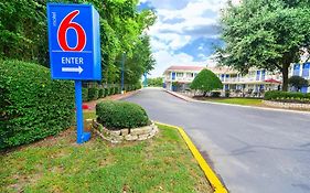 Hotel 6 Huntsville